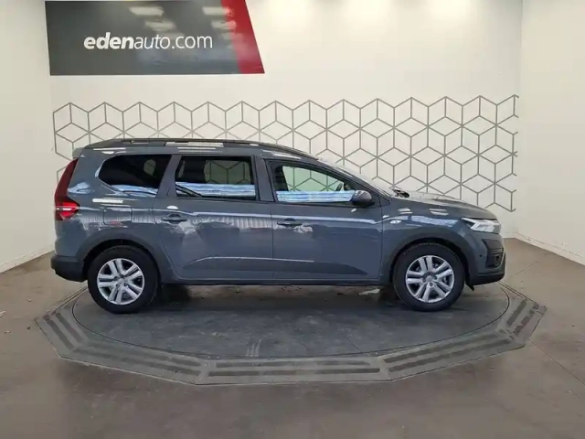 Dacia Jogger eco-g 100 7 places — photo 6