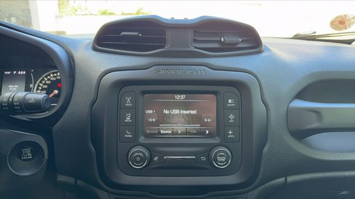 Jeep Renegade 1.4 MultiAir 140 BVA6 - Longitude Business – 2017 – 64438 km – Essence – Boîte Automatique — photo 21