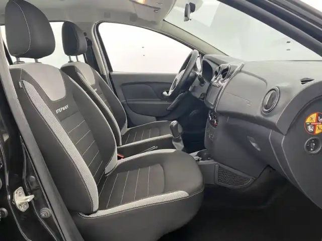 Dacia Sandero tce 90 — photo 12