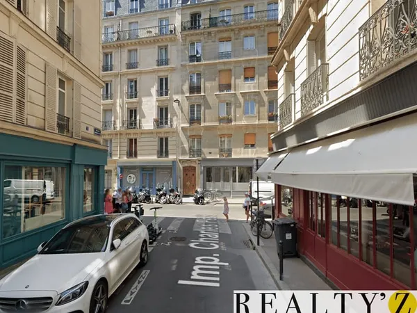 Boutique 2 pièces 80 m²