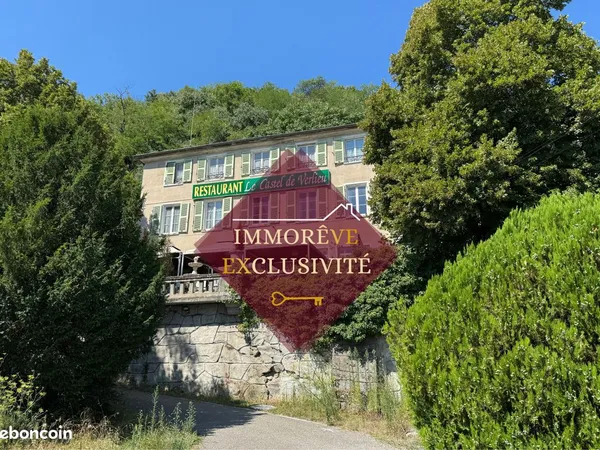 Propriété 17 pièces 650 m²