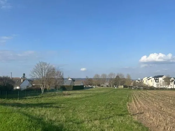 Terrain 310 m²