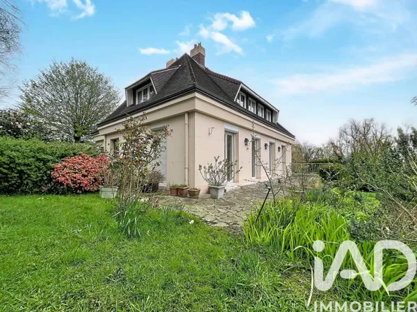 Maison 7 pièces 200 m²