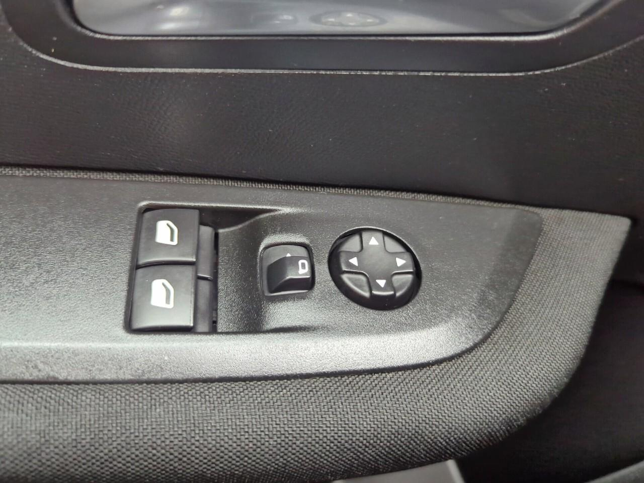 Peugeot 208 puretech 100 s&s bvm6 active — photo 23