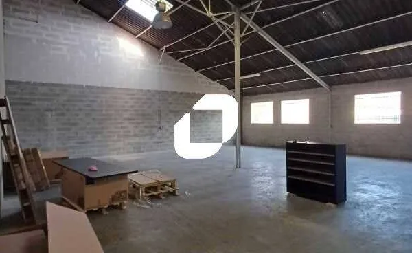 Local d'activité 465 m²