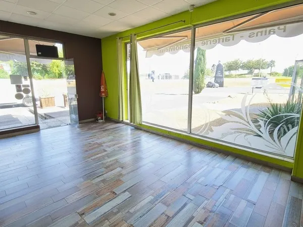 Emplacement premium - visibilité exceptionnelle