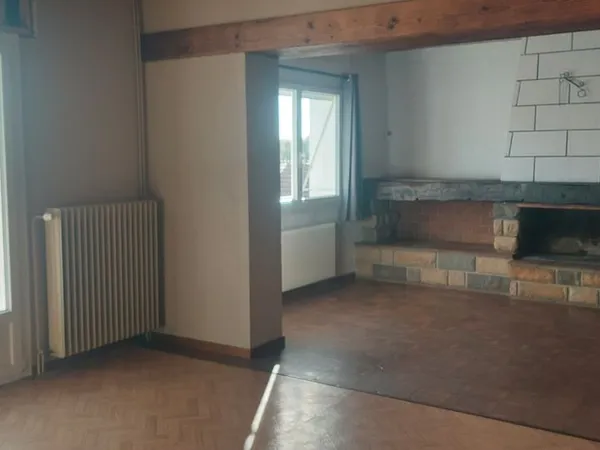 Loue maison avec Jardin et grand garage