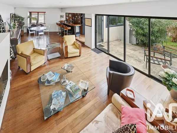 Maison 7 pièces 146 m²