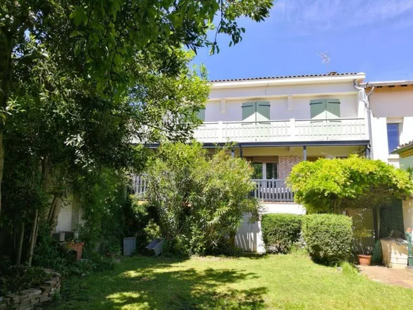 Maison 6 pièces 140 m²