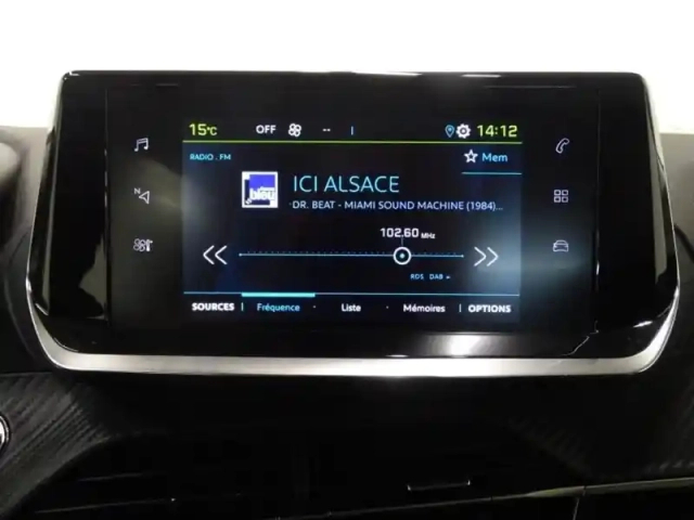 Peugeot 208 e- 136ch like — photo 15