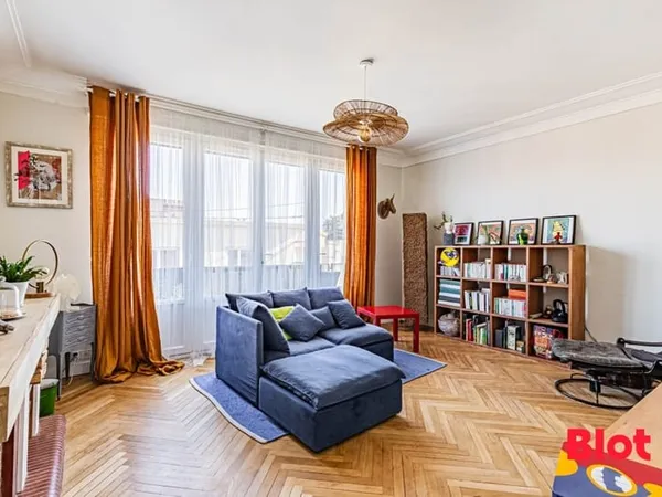 APPARTEMENT DE CHARME - T4 - BALCON - CHEMINÉE - BORDS DE L'ERDRE