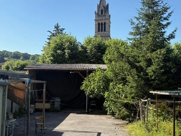 Local 80 m² Renage