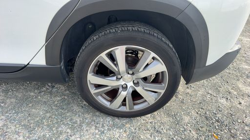 Peugeot 2008 1.2 PureTech 110 EAT6 - Crossway – 2017 – 121979 km – Essence – Boîte Automatique — photo 3