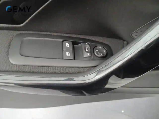 Peugeot 208 affaire bluehdi 100 s&amp;s bvm5 — photo 31