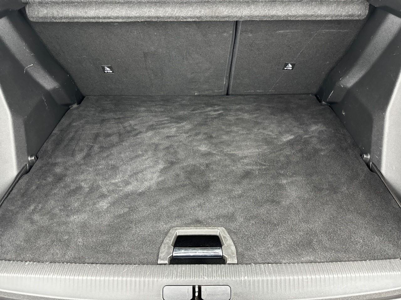 Peugeot 2008 puretech 100 s&s bvm6 allure — photo 6