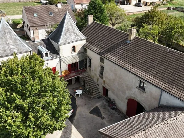 Maison 7 pièces 217 m²