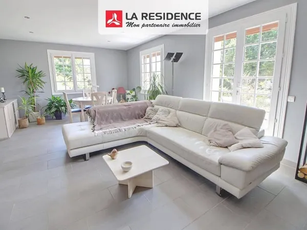 Maison de plain-pied 7 pièces 172 m²