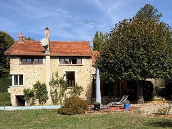 Maison 8 pièces 225 m²