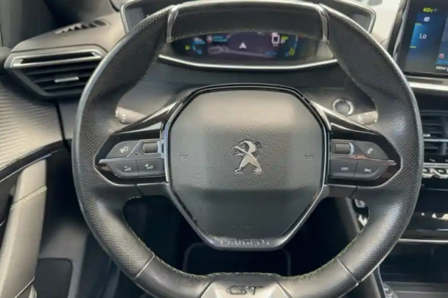 Peugeot 208 electrique 50 kwh 136ch — photo 14
