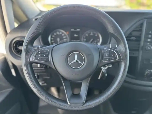 Mercedes Vito 114 cdi fourgon long pro 9g-tr — photo 15