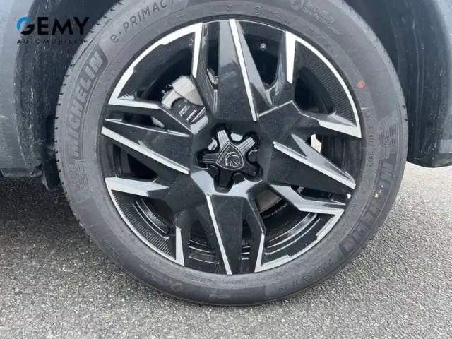 Peugeot 5008 hybrid 145 ch e-dcs6 — photo 11