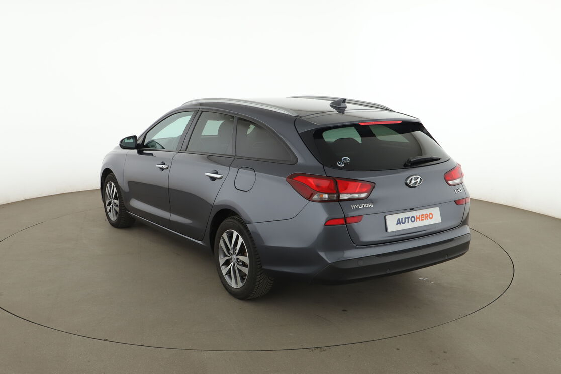 Hyundai i30 SW 1.6 CRDi — photo 3