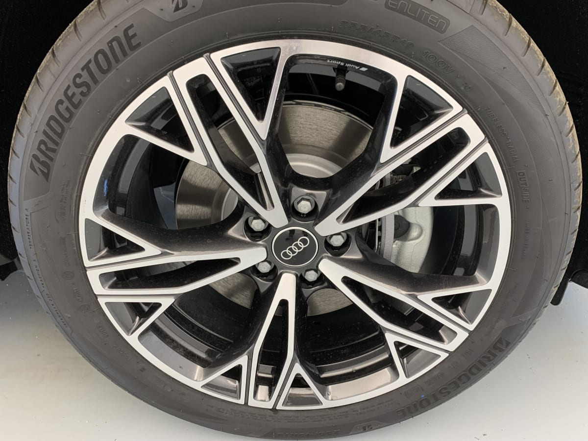 Audi Q3 Sportback — photo 16