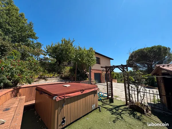 Dremil-Lafage - Maison d'architecte avec sous-sol aménagé de 170m², jacuzzi et studio