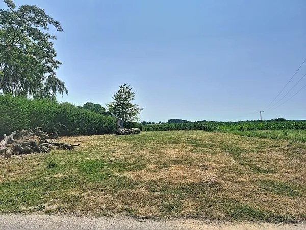 Terrain 398 m²