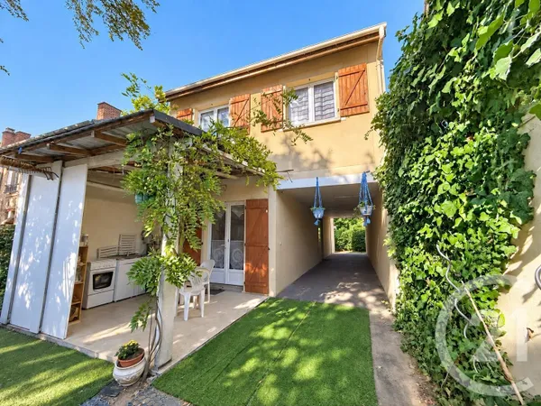 Maison 5 pièces 145 m²