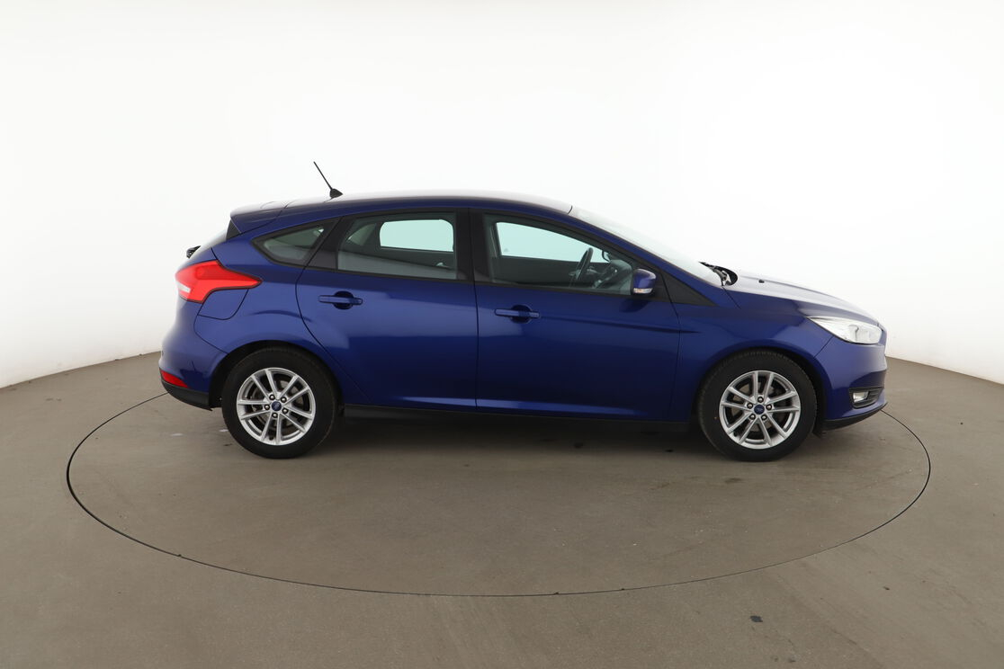 Ford Focus 1.5 TDCi Executive — photo 6