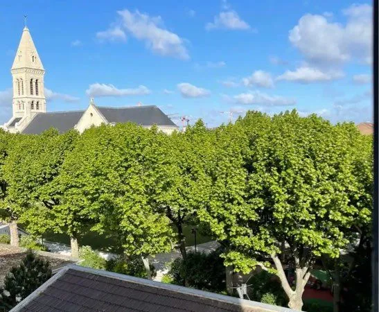 Très bel appartement meublé, Saint Ouen, vue sur parc, au calme