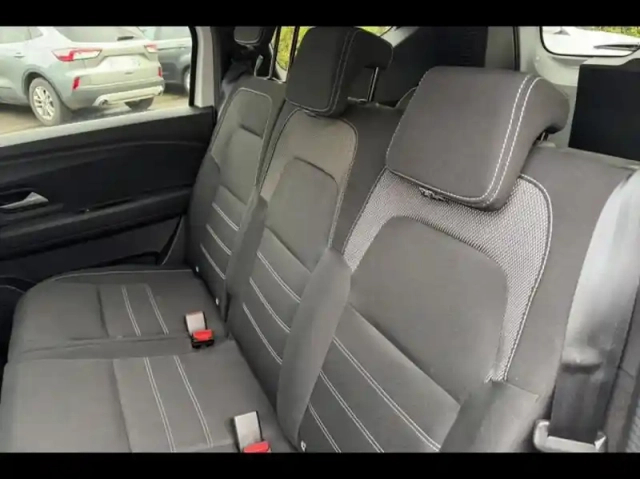 Dacia Jogger 1.0 tce 110ch expression 5 places — photo 11