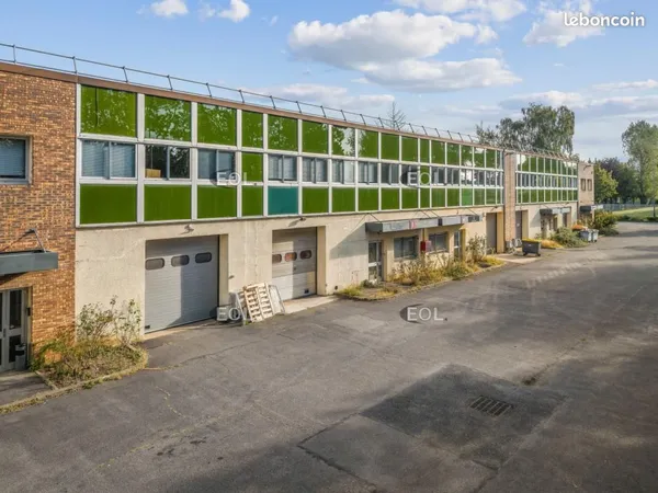 Local d'activité 351 m²