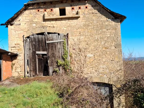 Local d’activité et entrepôt Vente Valzergues 2p 160m² 49000€