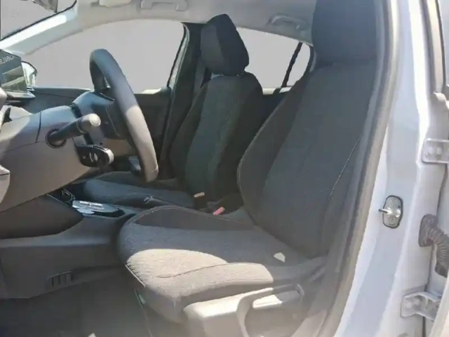 Peugeot 208 hybrid 110 ch e-dcs6 — photo 31