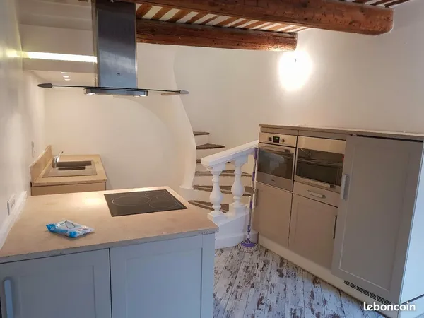 Location maison de village Entraigues