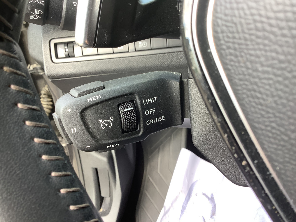 Peugeot 3008 — photo 23