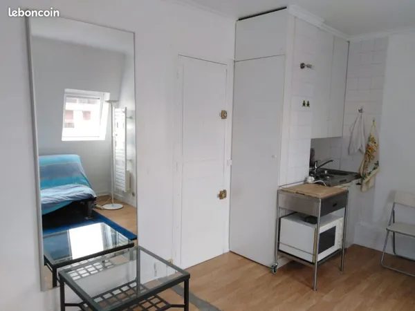 Appartement Location Paris 1p 14m² 950€