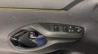 Toyota Yaris Cross 116h Trail MY22 — photo 32