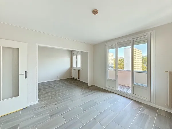 T4 DE 68 M², 2 BALCONS, 2 chambres avec possibilité 3ème