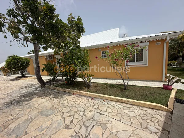 RARE ! Villa de plain-pied avec vue sur la mer - Le Gosier 5 pièces