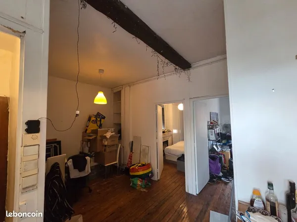 Location Particulier T2 47m2 traversant Villeurbanne/Charpennes