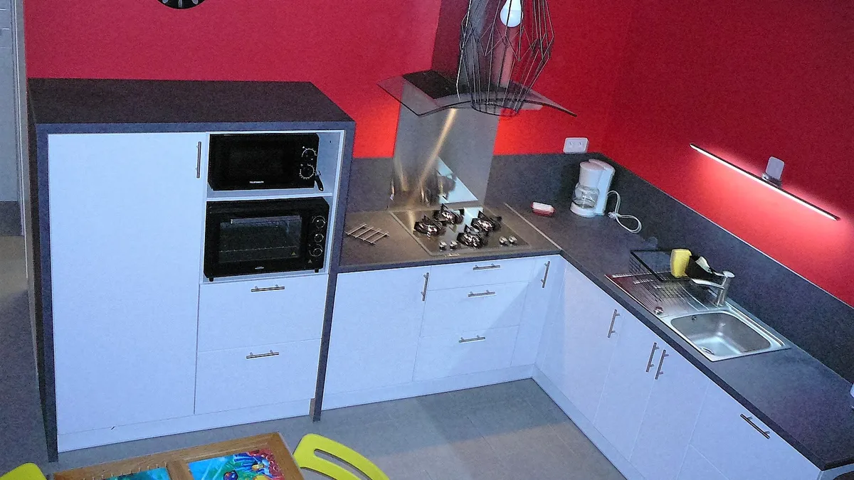 Photo 1