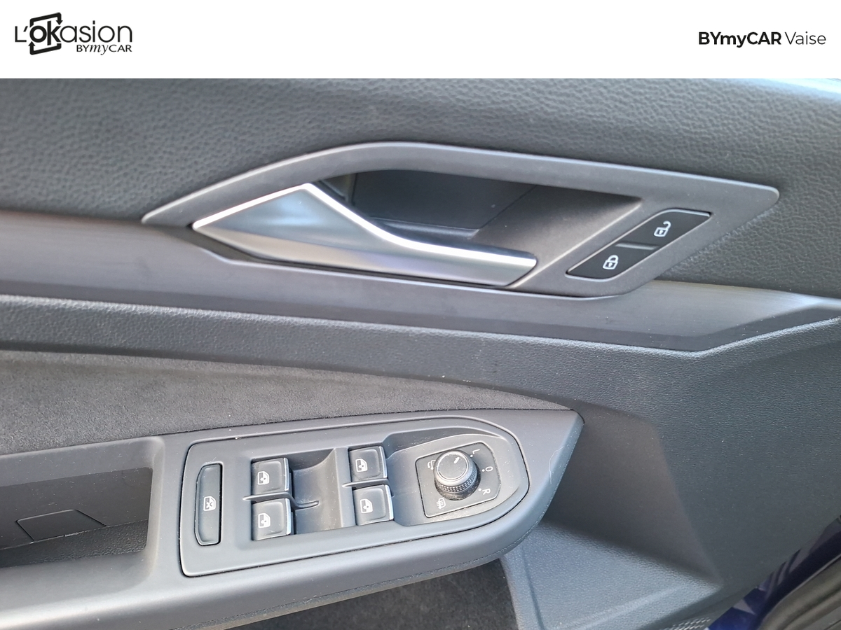 Volkswagen Golf 1.5 eTSI OPF 150 DSG7 — photo 19