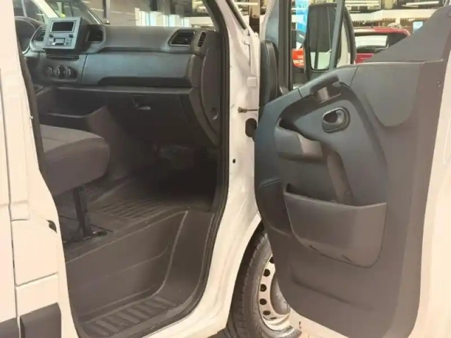 Renault Master fg f3500 l2h2 2.3 blue dci 135ch confort euro6e (17499?ht) — photo 13