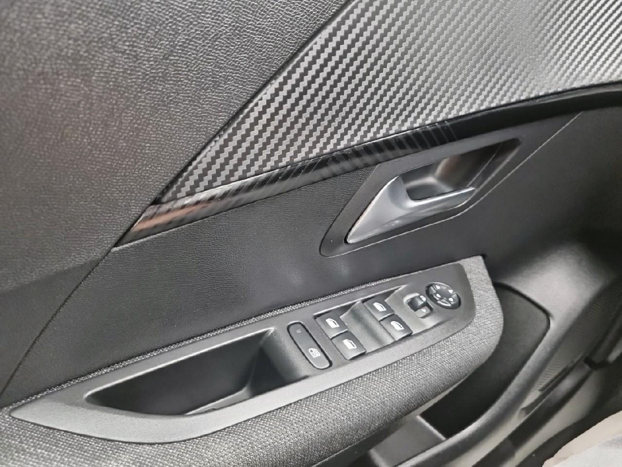 Peugeot 208 100 s&s bvm6 style — photo 28