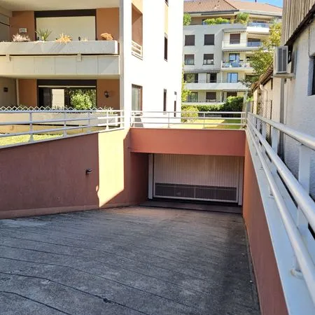Garage souterrain 15m2 dans propriété privée av de la Plaine sec propre