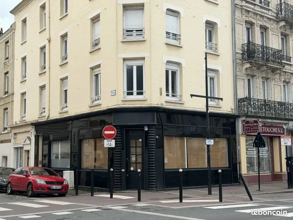 LOCAL COMMERCIAL 87 m² LE HAVRE