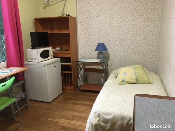 Chambre meublée chez l'habitant